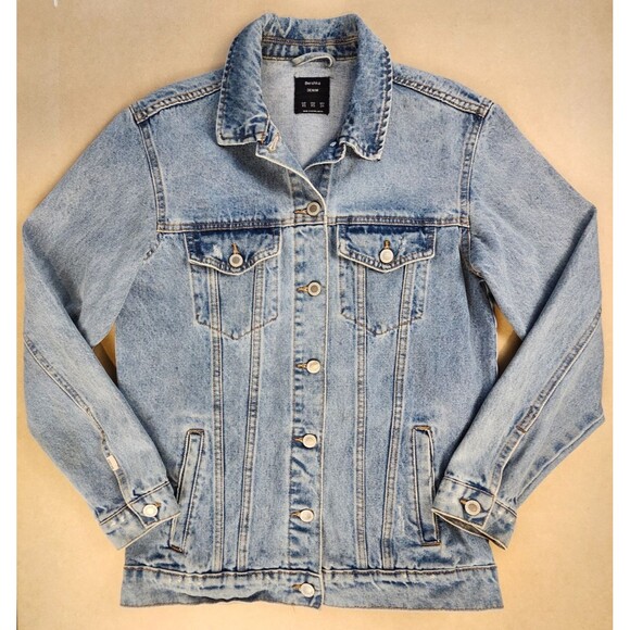 BERSHKA Denim Jean Jacket XS (oversized) Light Wash Lightly Distressed Designer - Picture 6 of 12